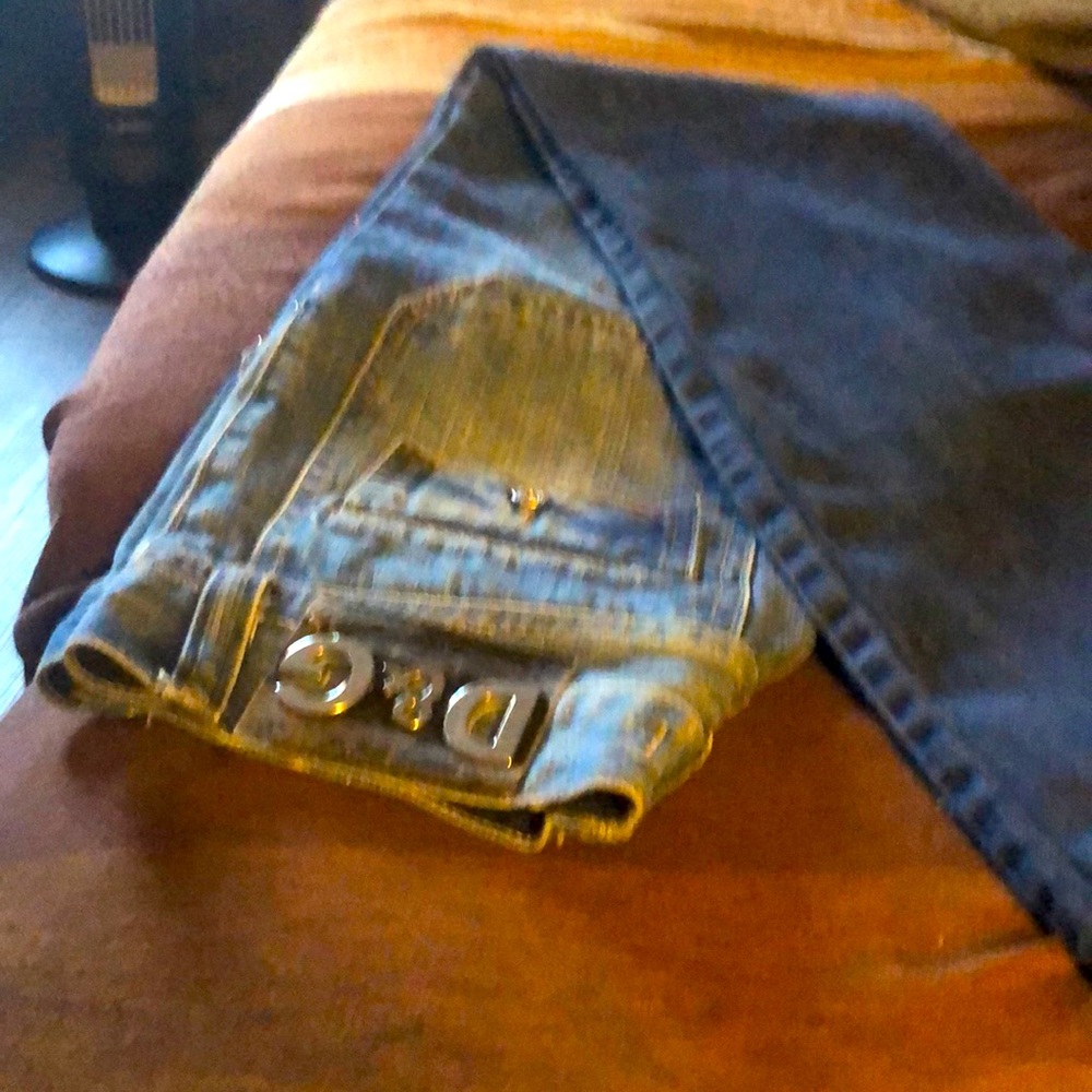 Used Dolce and Gabbana blue Jean in good condition is size 29 but is 6 USA Size